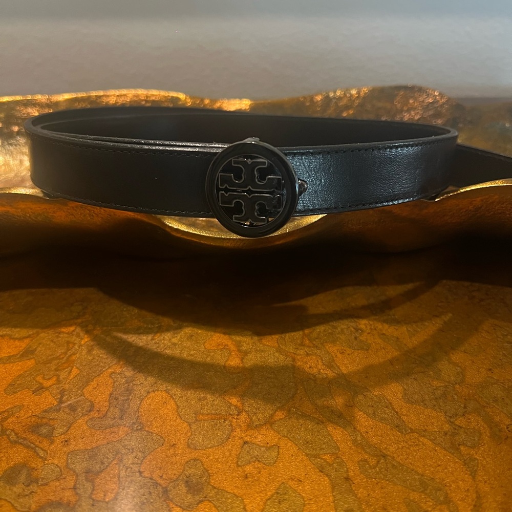 Tory Burch Black Leather Belt with Signature Emblem